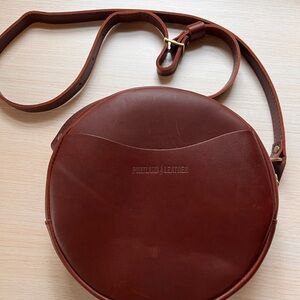Portland Leather Large Circle Crossbody in Cognac